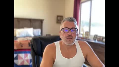 Snapshot of jimmyaaron chatting on 12-13-24, 08:37 Dad of Three online show from 12-13-24, 08:37