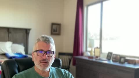 Snapshot of jimmyaaron chatting on 12-29-24, 04:08 Dad of Three online show from 12-29-24, 04:08