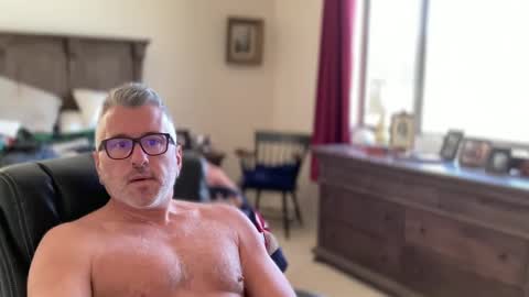 Snapshot of jimmyaaron chatting on 02-15-25, 08:22 Dad of Three online show from 02-15-25, 08:22