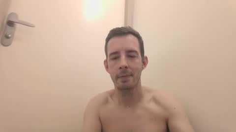 jin16000 online show from 11-06-25, 05:47