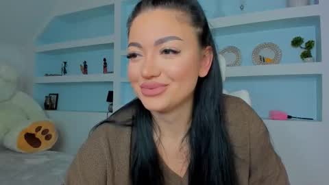 Juliee online show from 11-05-25, 07:58