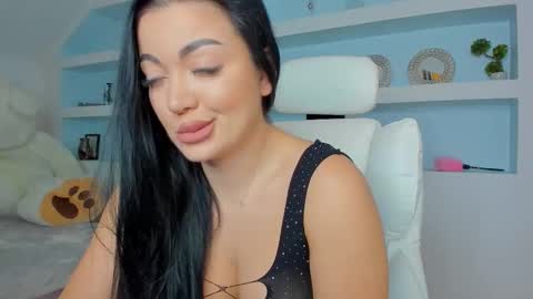 Juliee online show from 11-15-25, 07:10