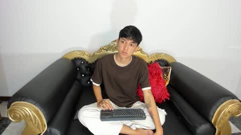 Snapshot of jisus_catt chatting on 02-04-26, 11:53 Jisusth online show from 02-04-26, 11:53