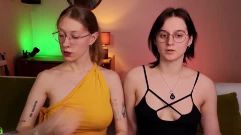 Hey Guys We are Julia ginger  Tina brunette online show from 02-02-25, 05:48