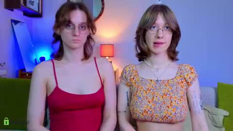 Snapshot of jitoon_exe chatting on 06-20-26, 08:33 Hey Guys We are Julia ginger Tina brunette online show from 06-20-26, 08:33