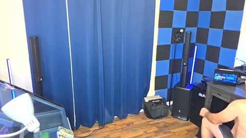 Snapshot of jizzyblue chatting on 11-24-25, 12:43 Jizzy Blue online show from 11-24-25, 12:43