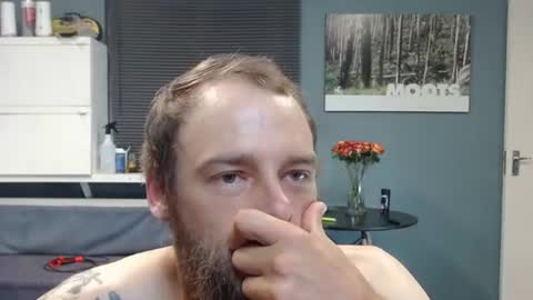 JamesJan van Rebel online show from 12-23-25, 03:15