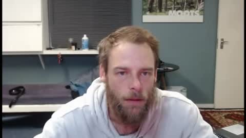 Snapshot of jjameson41 chatting on 06-11-26, 02:00 JamesJan van Rebel online show from 06-11-26, 02:00