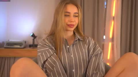 Jenny online show from 02-11-26, 07:57