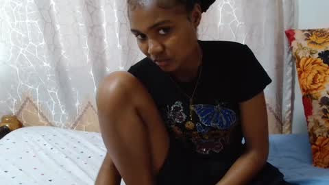 Snapshot of jjsecrets_ chatting on 06-27-26, 09:25 JJ online show from 06-27-26, 09:25