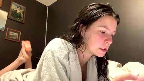 jlynn1997 online show from 03-31-26, 11:49