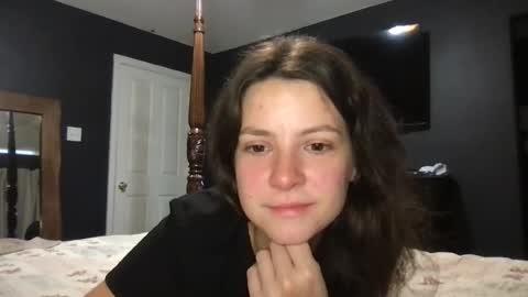 Snapshot of jlynn1997 chatting on 07-28-26, 09:47 jlynn1997 online show from 07-28-26, 09:47
