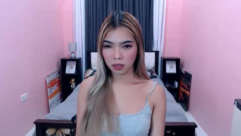 Snapshot of jmc657339 chatting on 02-25-26, 01:48 Jane online show from 02-25-26, 01:48