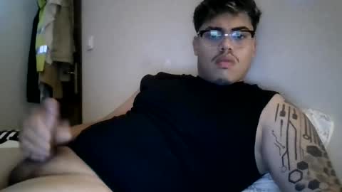 Snapshot of jmolinann21 chatting on 07-27-26, 01:12 jmolinann21 online show from 07-27-26, 01:12