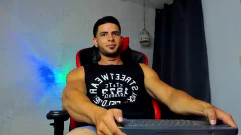 Snapshot of jmortton chatting on 07-11-26, 10:29 IGJmortton online show from 07-11-26, 10:29