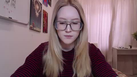 Snapshot of joan_kiss chatting on 04-30-26, 11:05 joan_kiss online show from 04-30-26, 11:05
