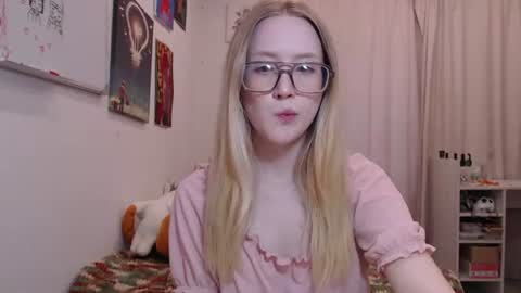 Snapshot of joan_kiss chatting on 06-22-26, 01:30 joan_kiss online show from 06-22-26, 01:30