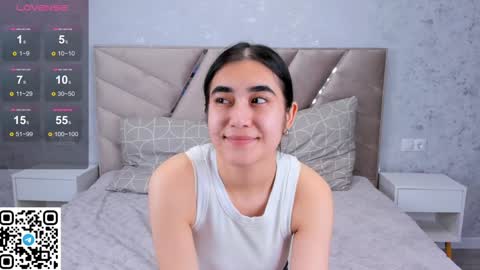 Snapshot of joangoulder chatting on 12-20-24, 01:43 Mia online show from 12-20-24, 01:43