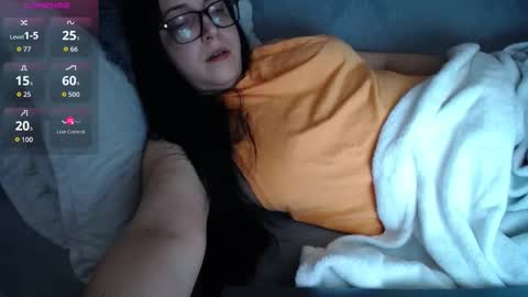 Jo online show from 10-07-25, 01:14