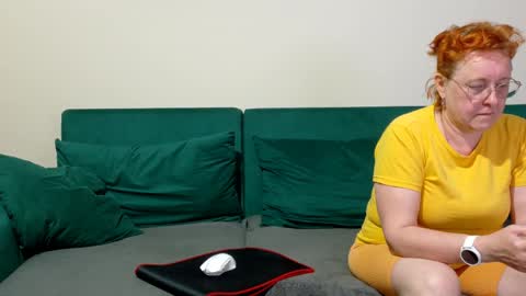 Joanna and Greg online show from 05-06-26, 09:14