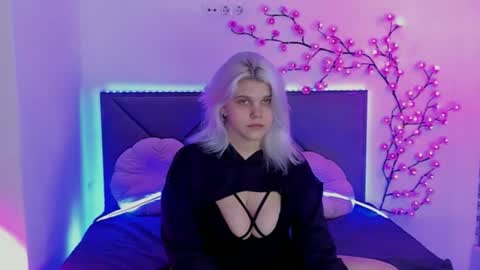 Snapshot of joannlowes chatting on 06-24-26, 07:13 Joann online show from 06-24-26, 07:13