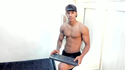 Snapshot of joao_da_silva19 chatting on 05-23-26, 03:05 Joao Da Silva online show from 05-23-26, 03:05