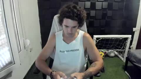 Snapshot of joaquin420_hot chatting on 06-26-26, 08:08 joaquin420_hot online show from 06-26-26, 08:08