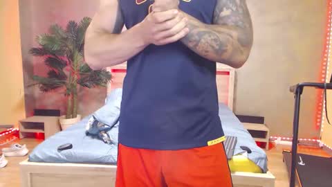 Snapshot of jodogs chatting on 06-08-26, 02:45 Tiberius online show from 06-08-26, 02:45