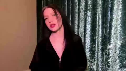 Snapshot of jodycunard chatting on 03-12-26, 04:02 Sarah online show from 03-12-26, 04:02