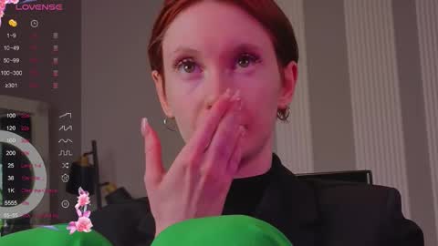 Snapshot of joe___joe chatting on 09-20-25, 04:13 Joe online show from 09-20-25, 04:13