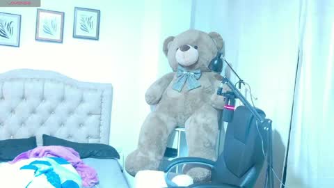 Snapshot of joe_jhonson chatting on 05-25-26, 10:43 joe jhonson online show from 05-25-26, 10:43