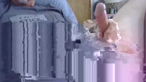 Snapshot of joeblow2525 chatting on 02-12-25, 12:44 joeblow2525 online show from 02-12-25, 12:44