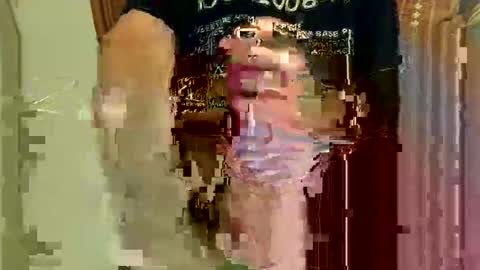 Snapshot of joeblow2525 chatting on 10-06-25, 11:02 joeblow2525 online show from 10-06-25, 11:02