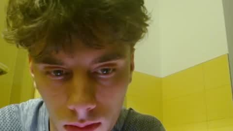 Snapshot of joel_friendly chatting on 07-11-26, 04:21 JOEL online show from 07-11-26, 04:21