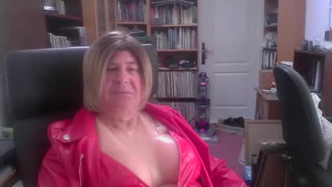 Snapshot of joelatex chatting on 05-26-26, 07:04 Joelatex online show from 05-26-26, 07:04