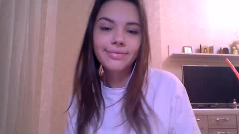 Jennifer online show from 12-03-25, 05:11