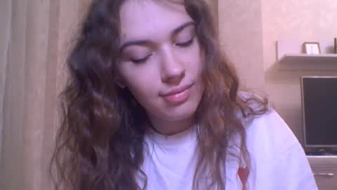 Jennifer online show from 03-10-26, 05:51