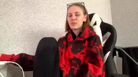 Snapshot of joelmaillard chatting on 02-20-26, 12:05 Sasha online show from 02-20-26, 12:05