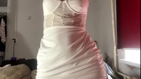 Snapshot of joelmaillard chatting on 03-02-26, 12:23 Sasha online show from 03-02-26, 12:23