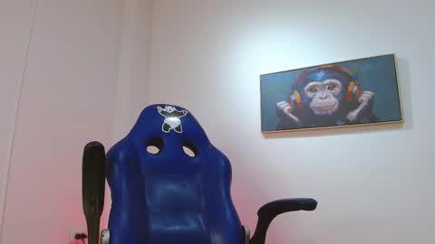     online show from 02-15-26, 07:51