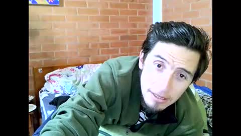 Snapshot of johan70nsexy chatting on 06-03-26, 02:33 johan70nsexy online show from 06-03-26, 02:33
