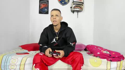 johan_and_antonella online show from 12-02-24, 04:20