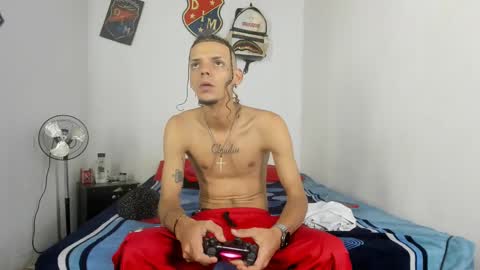 johan_and_antonella online show from 01-11-25, 09:57