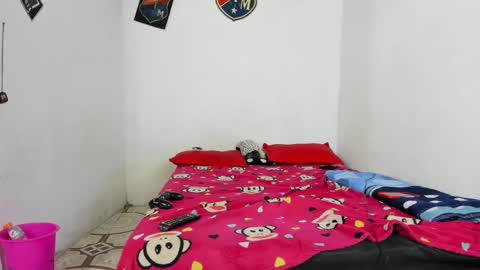 johan_and_antonella online show from 01-27-25, 07:45