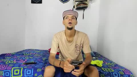 johan_and_antonella online show from 09-10-25, 04:01