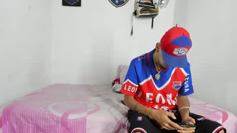 johan_and_antonella online show from 09-28-25, 03:34