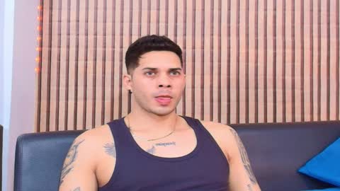 Snapshot of johan_speitzer chatting on 02-22-26, 11:47 johan speitzer online show from 02-22-26, 11:47