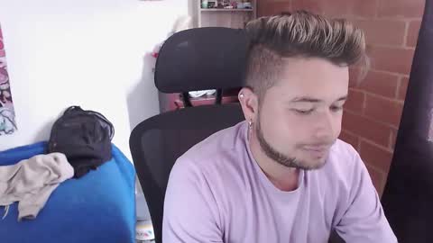 JOHAN independient model online show from 01-15-26, 04:22