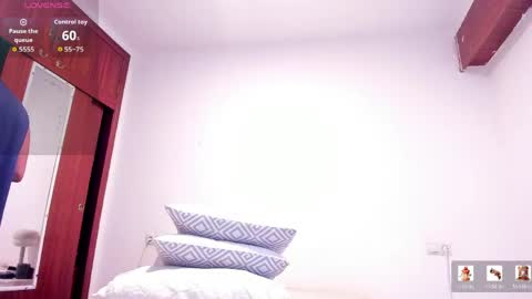 Snapshot of johansmith__ chatting on 05-26-26, 12:01 Johan Smith online show from 05-26-26, 12:01