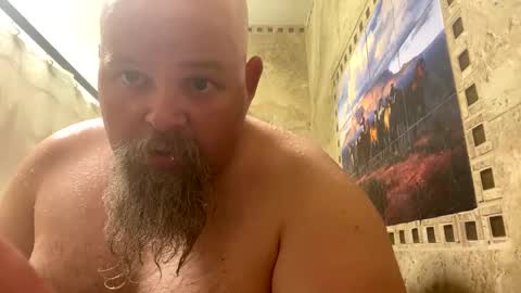 Snapshot of john40a chatting on 01-11-25, 02:20 John online show from 01-11-25, 02:20